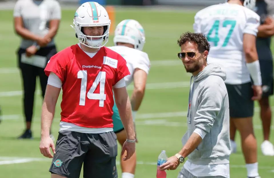 DOLPHINS BACKUP QB TAKES CARE OF HIS&nbsp;MOM